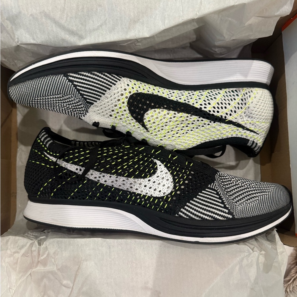 Nike Flyknit Racer Orange Box